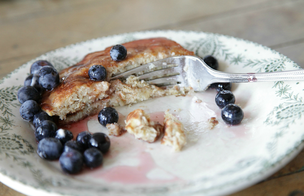 Gluten Free and Paleo Pancakes {Yummy}