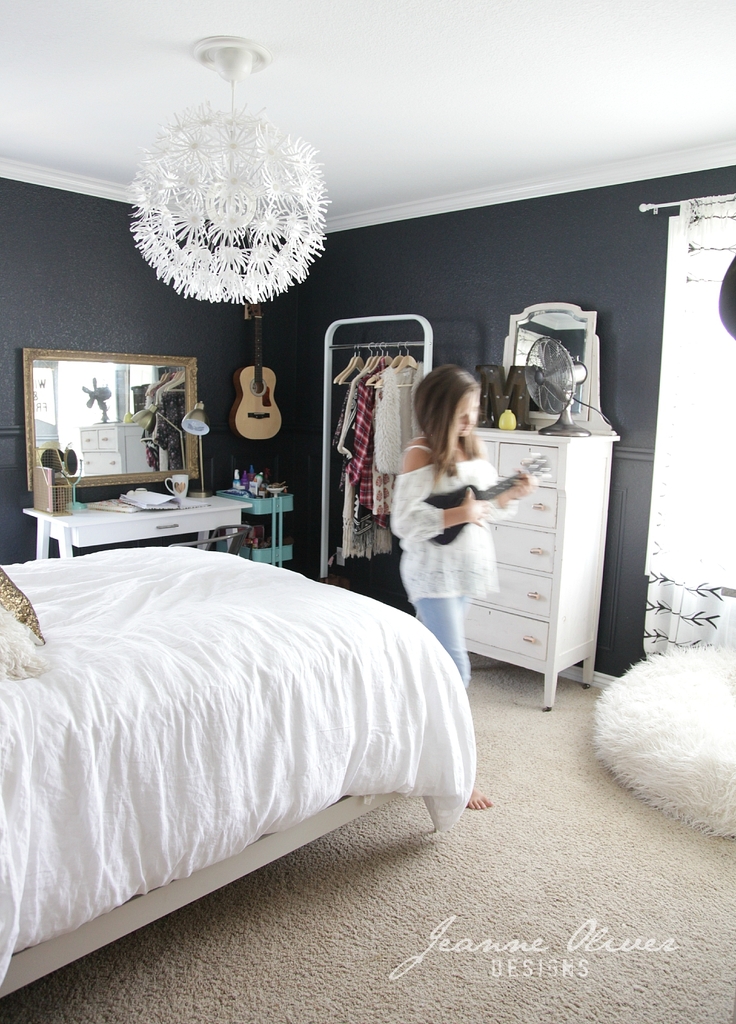 teen girl bedroom makeover - jeanne oliver