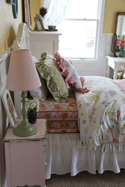 cute and beautiful bedroom for teenage girl